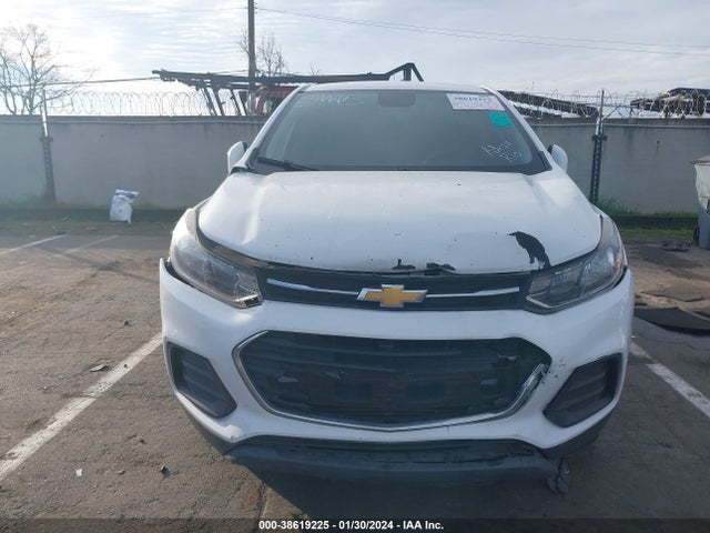 Chevrolet TRAX LS 2018 3GNCJKSB0JL355573 Image 13