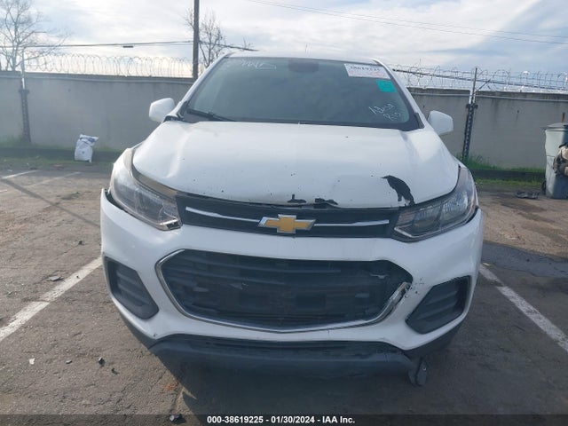 Chevrolet TRAX LS 2018 3GNCJKSB0JL355573 Image 6