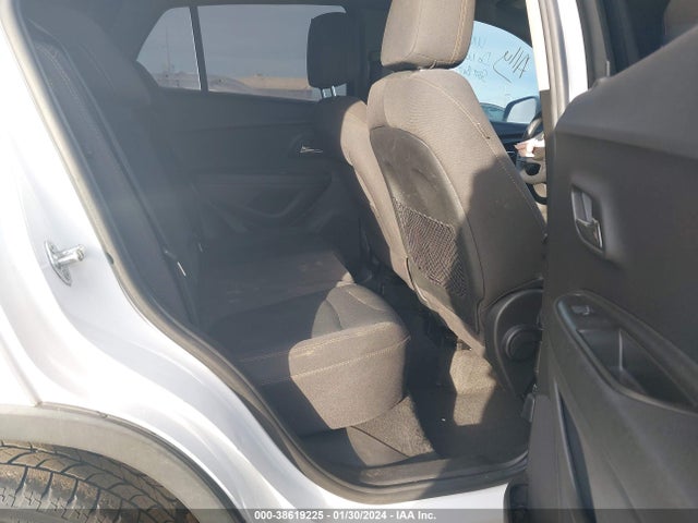 Chevrolet TRAX LS 2018 3GNCJKSB0JL355573 Image 8