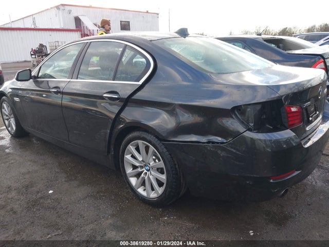 BMW 535i Xdrive 2016 WBA5B3C5XGG257660 Image 3