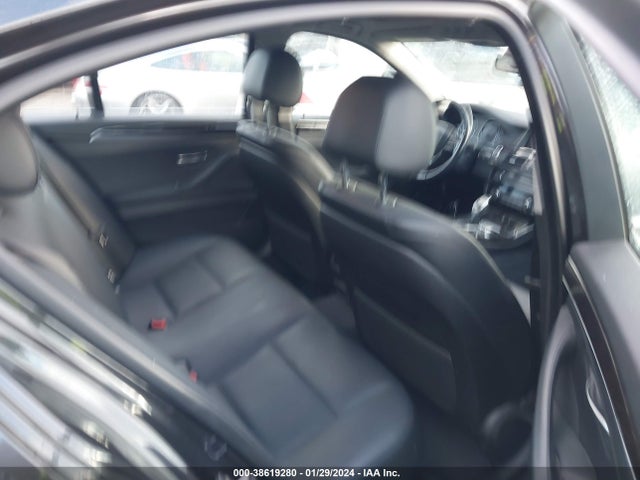 BMW 535i Xdrive 2016 WBA5B3C5XGG257660 Image 8
