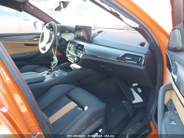 WBS83CH06NCK75497 BMW M5