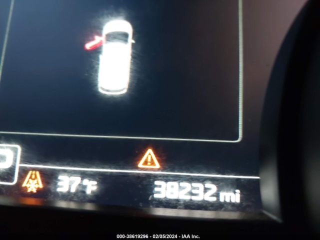KNDMC5C1XG6138761 KIA Sedona Sx