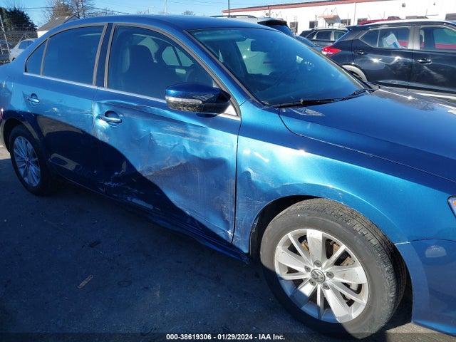 3VWD67AJ5GM307037 Volkswagen Jetta 1.4t Se