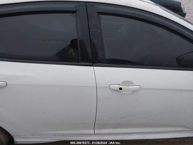 Ford Focus 2018 1FADP3L9XJL289371 Image 13