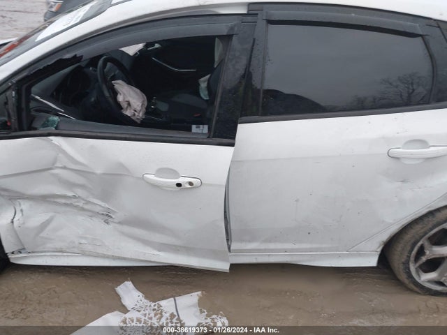 Ford Focus 2018 1FADP3L9XJL289371 Image 14