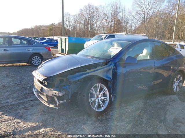5YJYGDED7MF115221 Tesla Model Y Standard Range Rear-wheel Drive