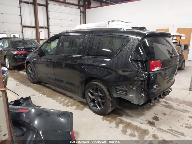 Продаж на аукціоні авто 2018 Chrysler Pacifica Touring L, vin: 2C4RC1BGXJR214354, номер лоту: 38619379