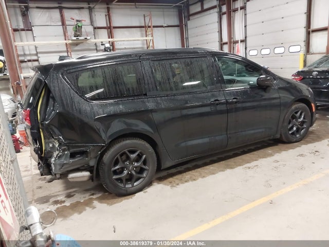 Продаж на аукціоні авто 2018 Chrysler Pacifica Touring L, vin: 2C4RC1BGXJR214354, номер лоту: 38619379