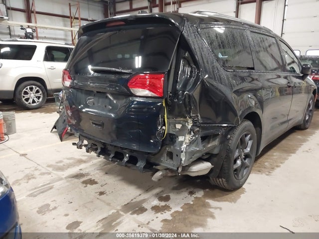 Продаж на аукціоні авто 2018 Chrysler Pacifica Touring L, vin: 2C4RC1BGXJR214354, номер лоту: 38619379