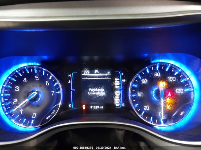 Продаж на аукціоні авто 2018 Chrysler Pacifica Touring L, vin: 2C4RC1BGXJR214354, номер лоту: 38619379
