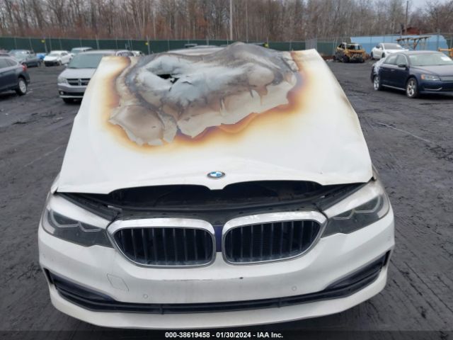 WBAJA7C32HG906098 BMW 530i Xdrive