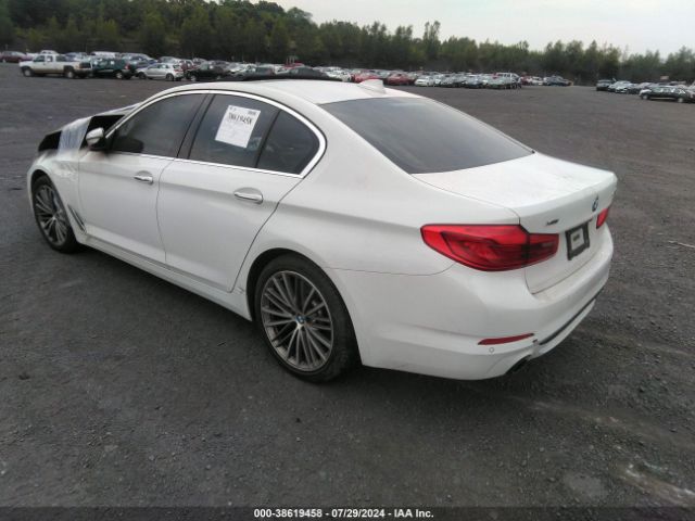 WBAJA7C32HG906098 BMW 530i Xdrive