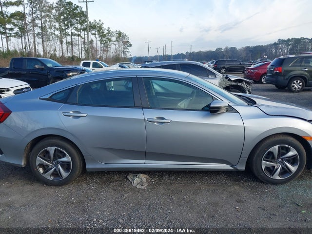 2019 HONDA CIVIC LX VIN: 19XFC2F67KE049537