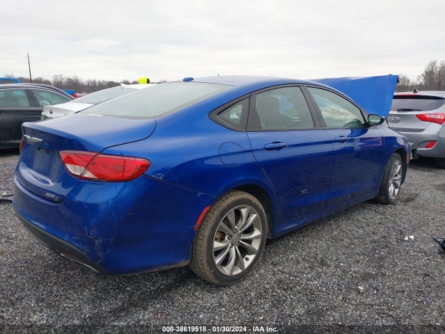 Chrysler 200 S 2015 1C3CCCBBXFN643928 Image 4