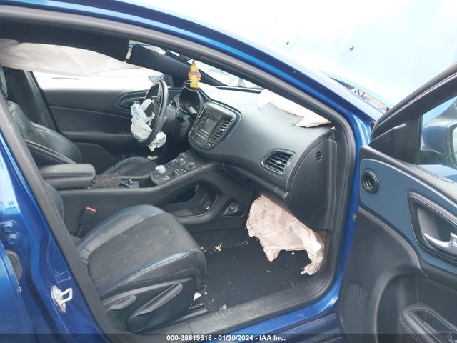 Chrysler 200 S 2015 1C3CCCBBXFN643928 Image 5