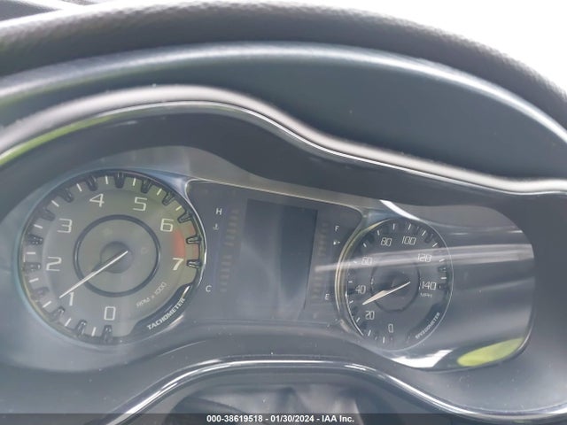 Chrysler 200 S 2015 1C3CCCBBXFN643928 Image 7