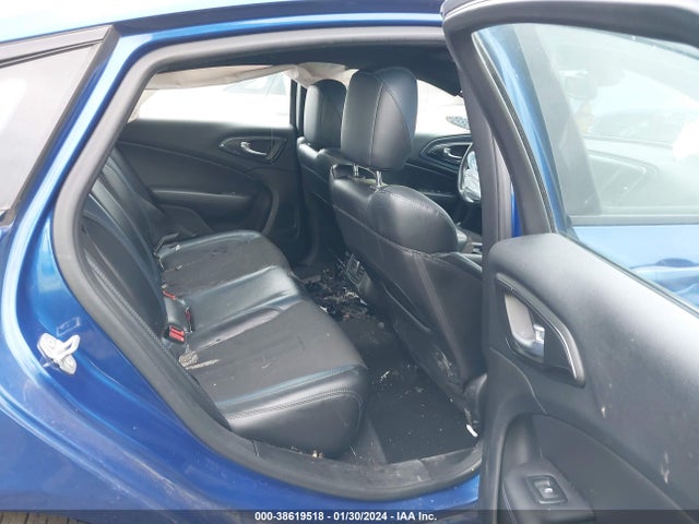 Chrysler 200 S 2015 1C3CCCBBXFN643928 Image 8