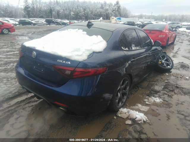 ZARFANBN9K7622805 Alfa Romeo Giulia Ti Sport Awd
