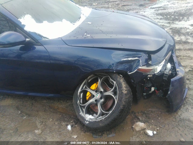 ZARFANBN9K7622805 Alfa Romeo Giulia Ti Sport Awd