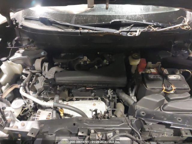 KNMAT2MV2GP702044 Nissan Rogue Sl