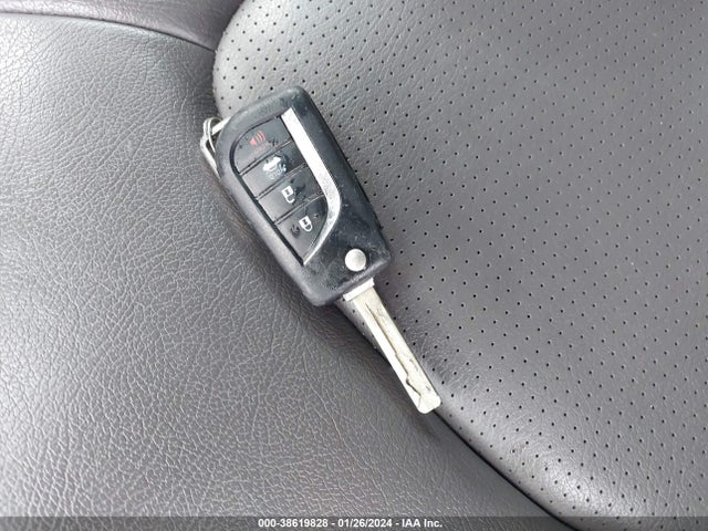 Toyota CAMRY LE 2020 4T1C11AK6LU340584 Image 11