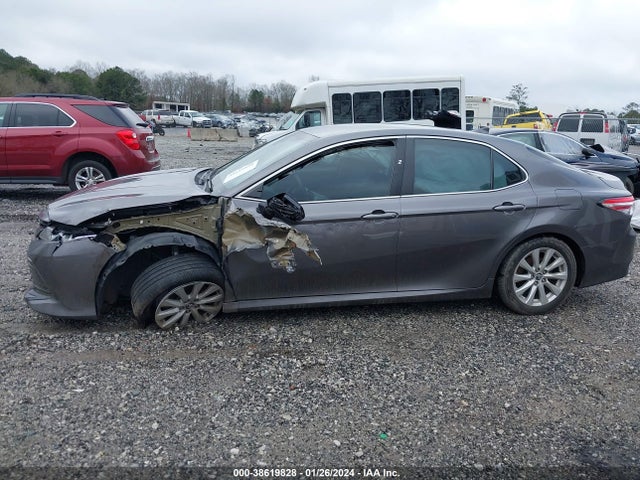 Toyota CAMRY LE 2020 4T1C11AK6LU340584 Image 14