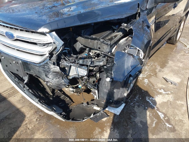 Ford ESCAPE SE 2018 1FMCU9GD4JUD15310 Image 6