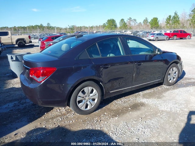 Chevrolet Cruze Ls Auto 2015 1G1PA5SH3F7126728 Image 4