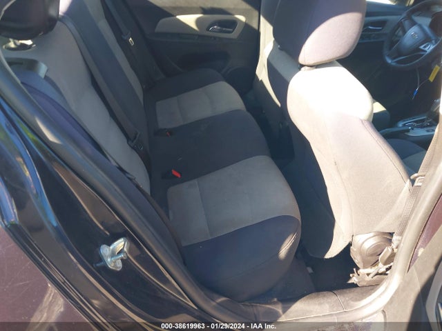 Chevrolet Cruze Ls Auto 2015 1G1PA5SH3F7126728 Image 8