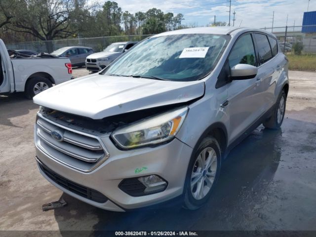 1FMCU0GD7HUE39870 Ford ESCAPE SE