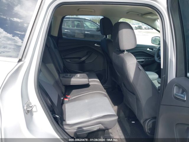 1FMCU0GD7HUE39870 Ford ESCAPE SE