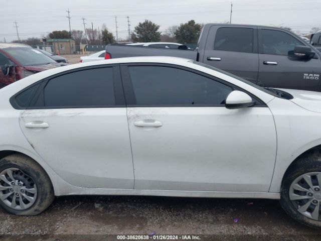 3KPF24AD9ME289552 KIA FORTE FE