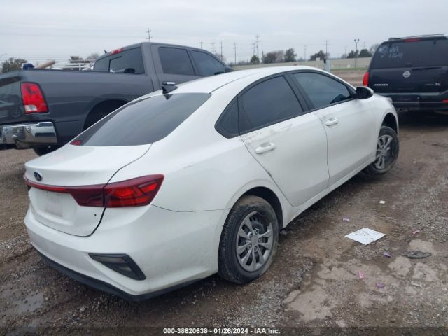 3KPF24AD9ME289552 KIA FORTE FE