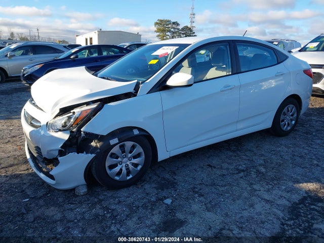Hyundai ACCENT GLS 2015 KMHCT4AE0FU903591 Image 2