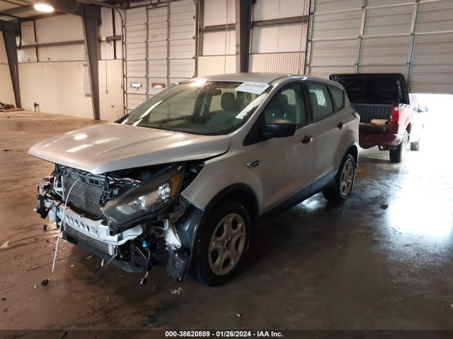 Ford ESCAPE S 2018 1FMCU0F72JUD25857 Image 2
