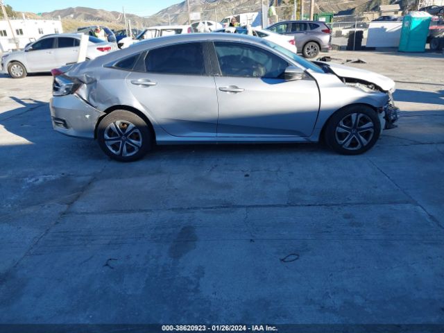 2HGFC2F5XHH568037 Honda Civic Lx