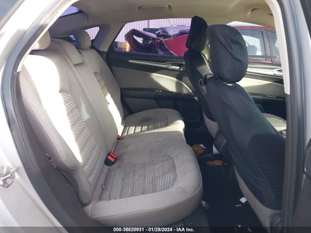 Ford FUSION S 2016 3FA6P0G77GR360021 Image 8