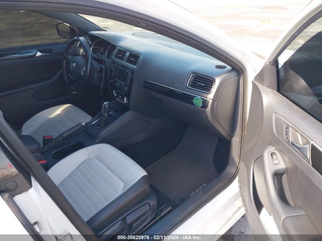 3VWD17AJ9FM326560 Volkswagen Jetta 1.8t Sport