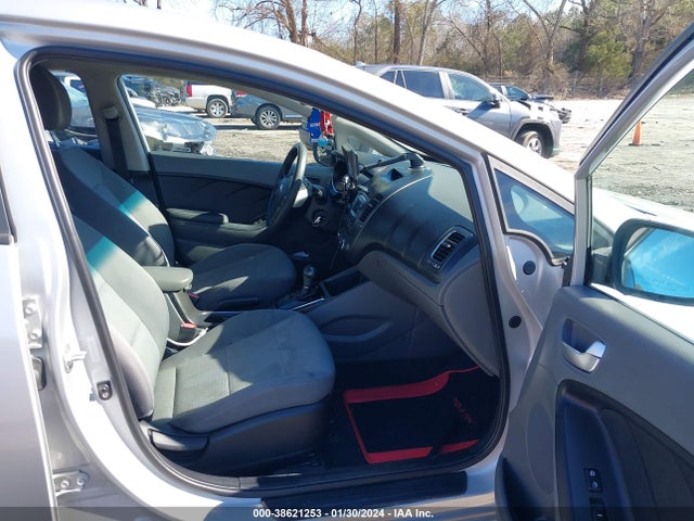 KIA FORTE LX 2017 3KPFK4A72HE117508 Image 5