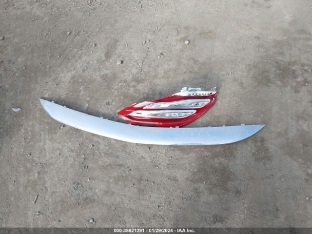 WDDUG8CB9EA022742 Mercedes-Benz S 550