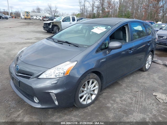 Toyota Prius V Five 2014 JTDZN3EU2E3360964 Image 2
