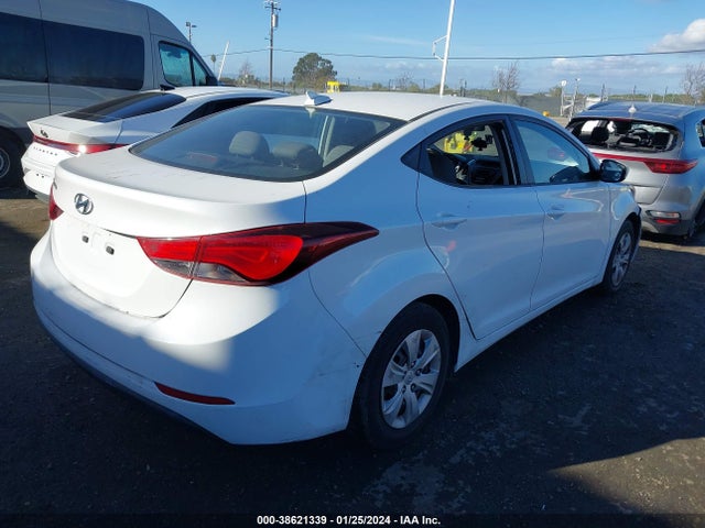 Hyundai ELANTRA SE 2016 5NPDH4AEXGH710063 Image 4