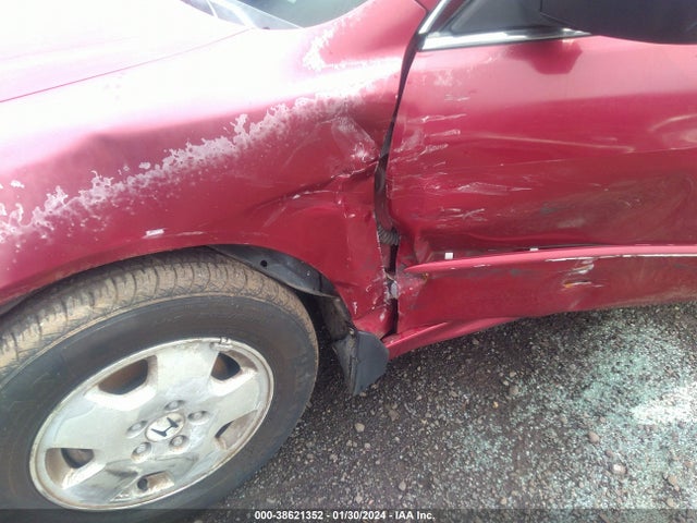2002 HONDA ACCORD 3.0 EX VIN: 1HGCG165X2A005285