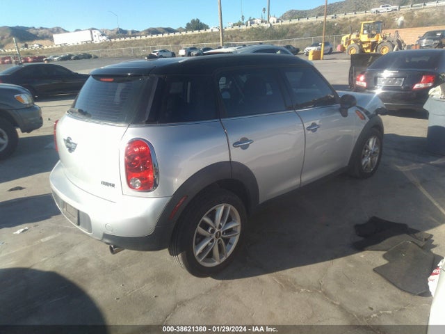 2011 MINI COOPER COUNTRYMAN WMWZB3C58BWM01223 Photo 3