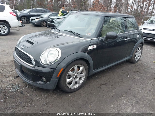 2010 MINI COOPER S WMWMF7C58ATX43695 Photo 1