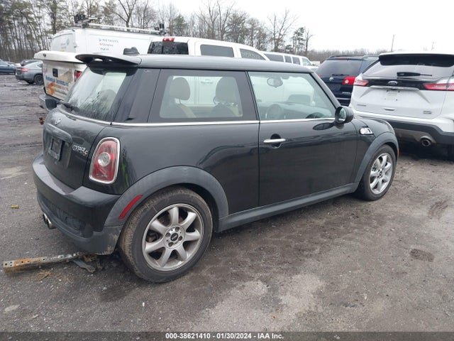 2010 MINI COOPER S WMWMF7C58ATX43695 Photo 3