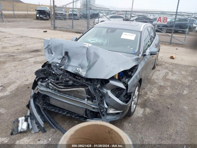 YV140MEKXH1359276 Volvo V60 T5 Premier