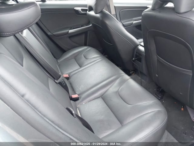 YV140MEKXH1359276 Volvo V60 T5 Premier