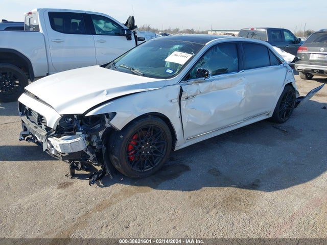 Lincoln Continental Select 2018 1LN6L9SK2J5610227 Image 2
